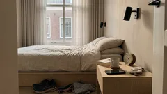 Hoeveel slaap heb je echt nodig voor spierherstel (en waarom het niet alleen om uren gaat)